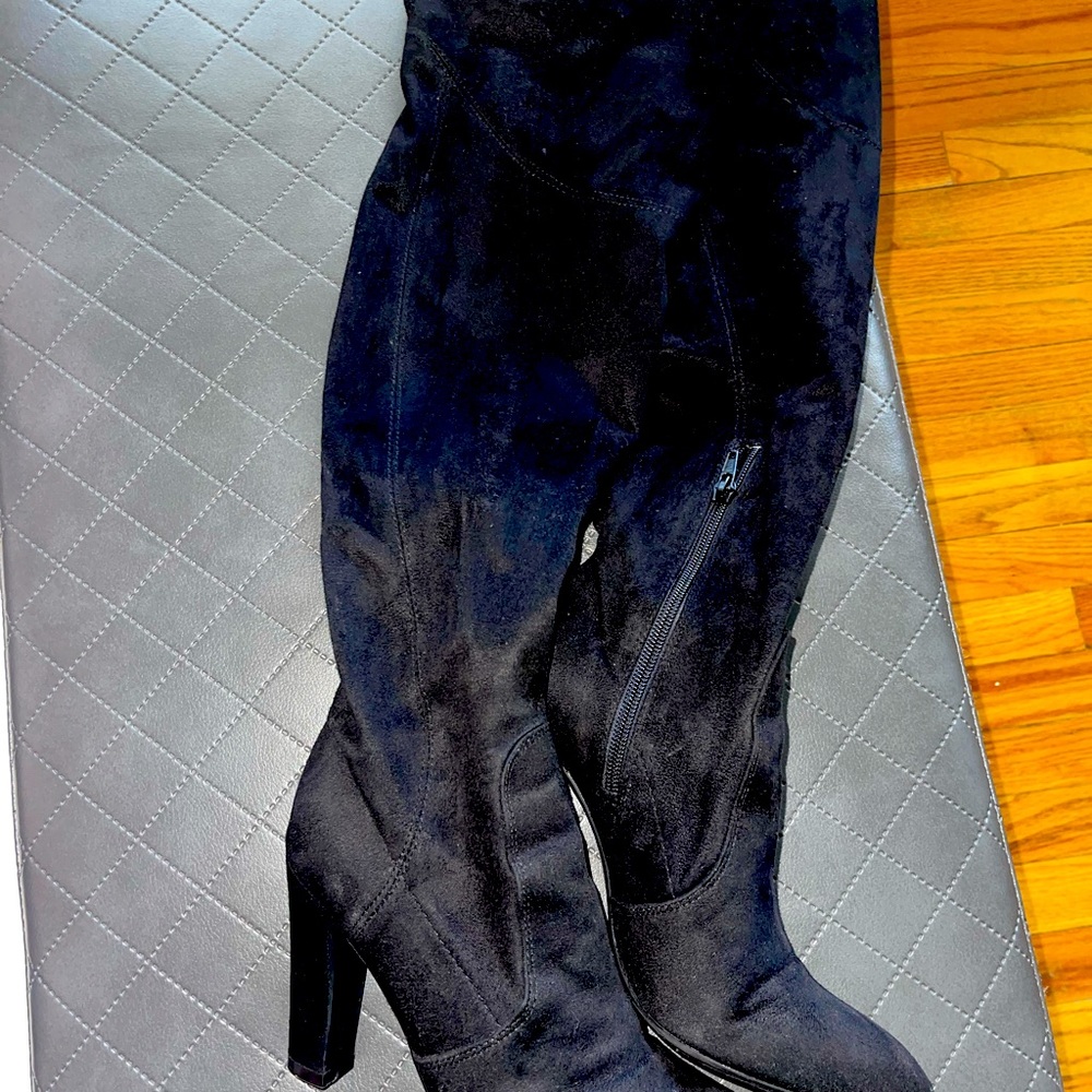High knee boots size 8 😍